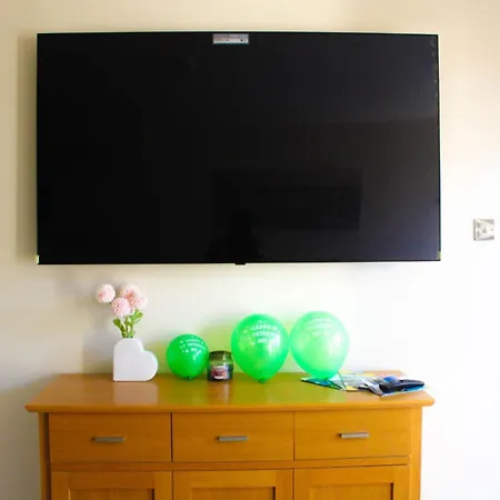 2 Bed Apartment Clan House Apartments Galway Exterior photo