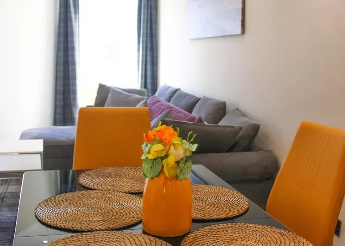 2 Bed Apartment Clan House Apartments